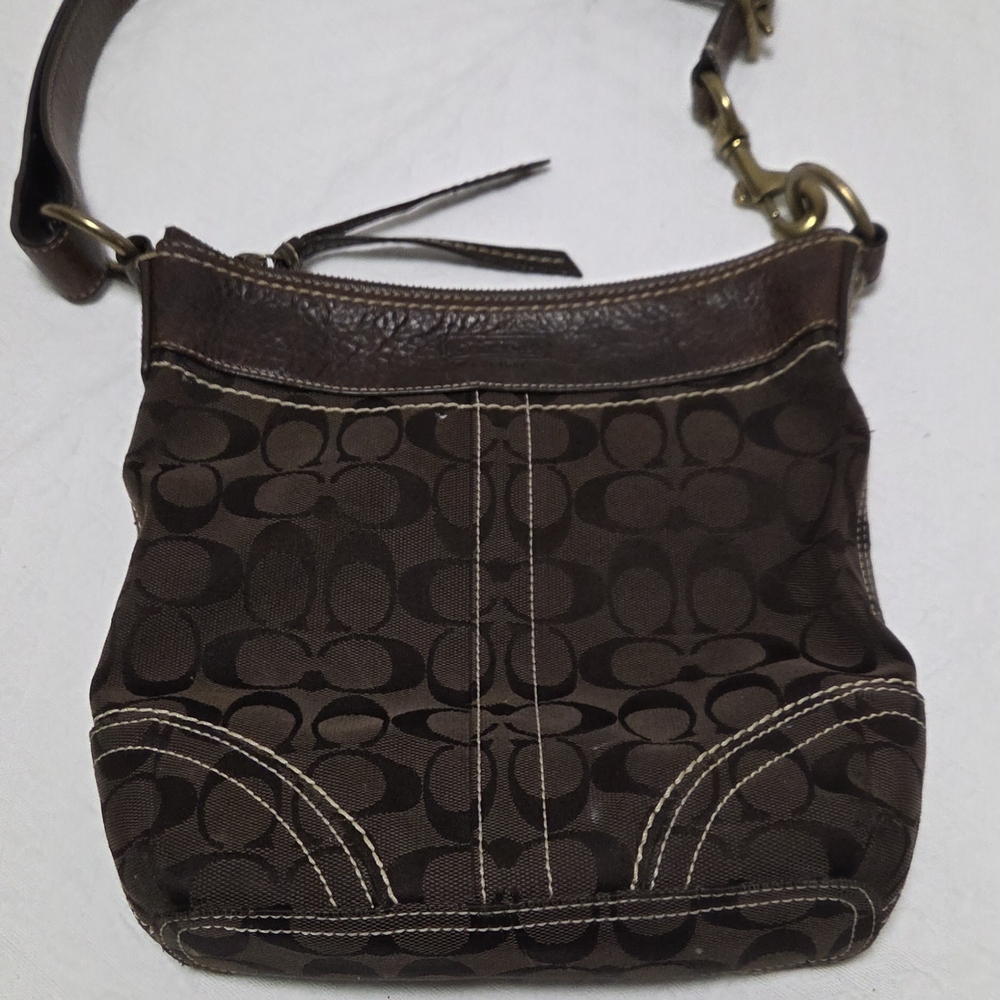 Coach Vintage 06 Signature Shoulder/Crossbody 10402